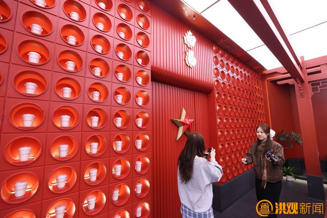 ”沉浸式探访南昌商贸发展麻将胡了2试玩网络“大V(图9)